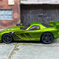 Loose Hot Wheels - Dodge Viper SRT10 ACR - Green and Black
