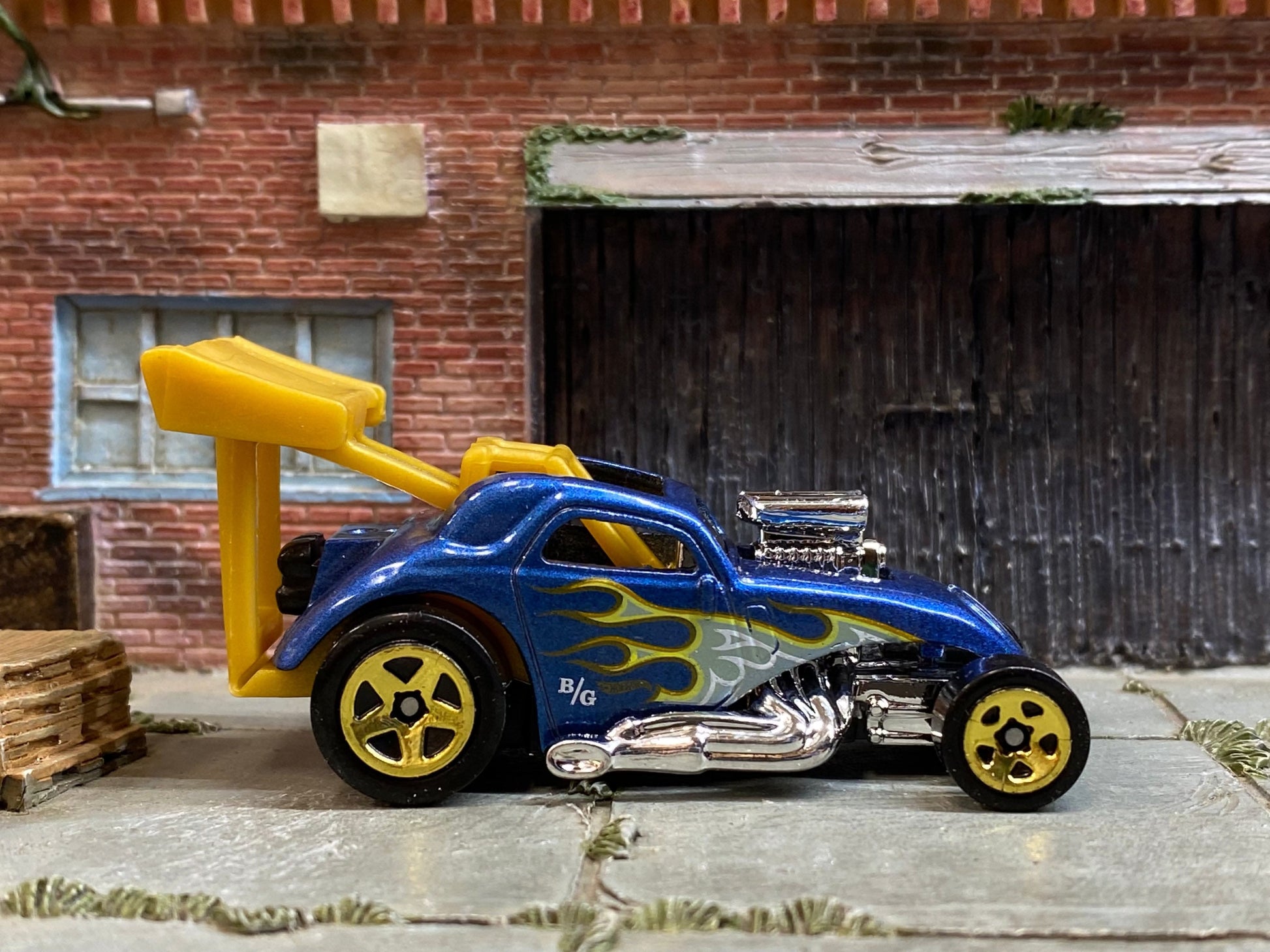 Loose Hot Wheels - Fiat 500c Dragster - Blue and Gold with Flames