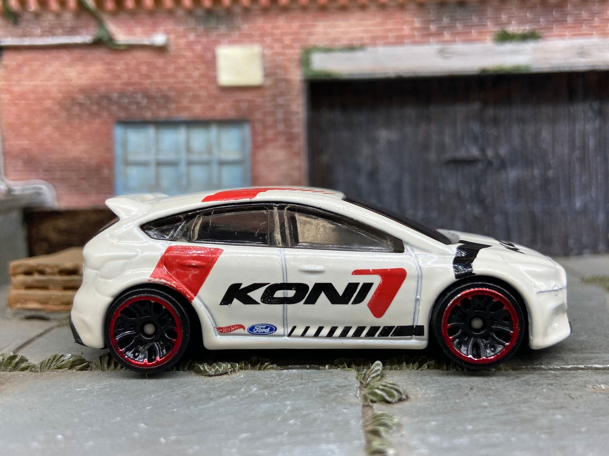 Loose Hot Wheels Ford Focus RS Dressed in Koni White Livery