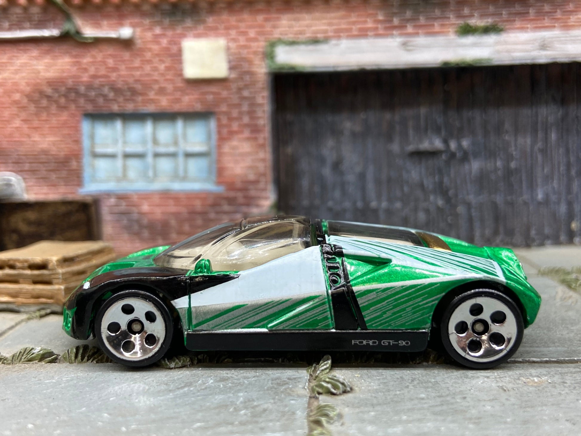 Loose Hot Wheels Ford GT90 Dressed in Green, White and Black