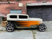 Loose Hot Wheels - Ford Model A Sedan Midnight Otto - Pearl White, Orange and Black