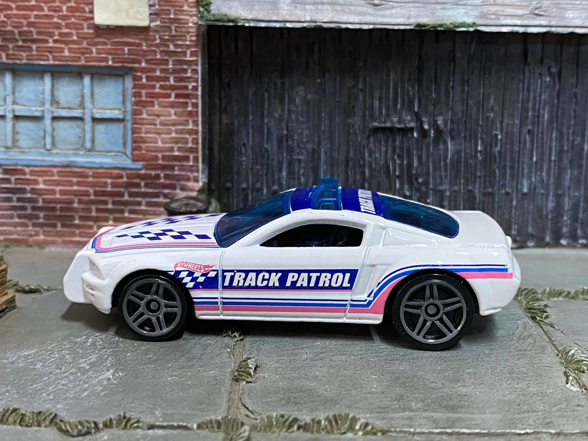 Loose Hot Wheels - Ford Mustang GT Concept - White, Red and Blue Track Patrol