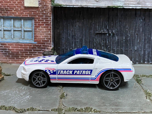 Loose Hot Wheels - Ford Mustang GT Concept - White, Red and Blue Track Patrol