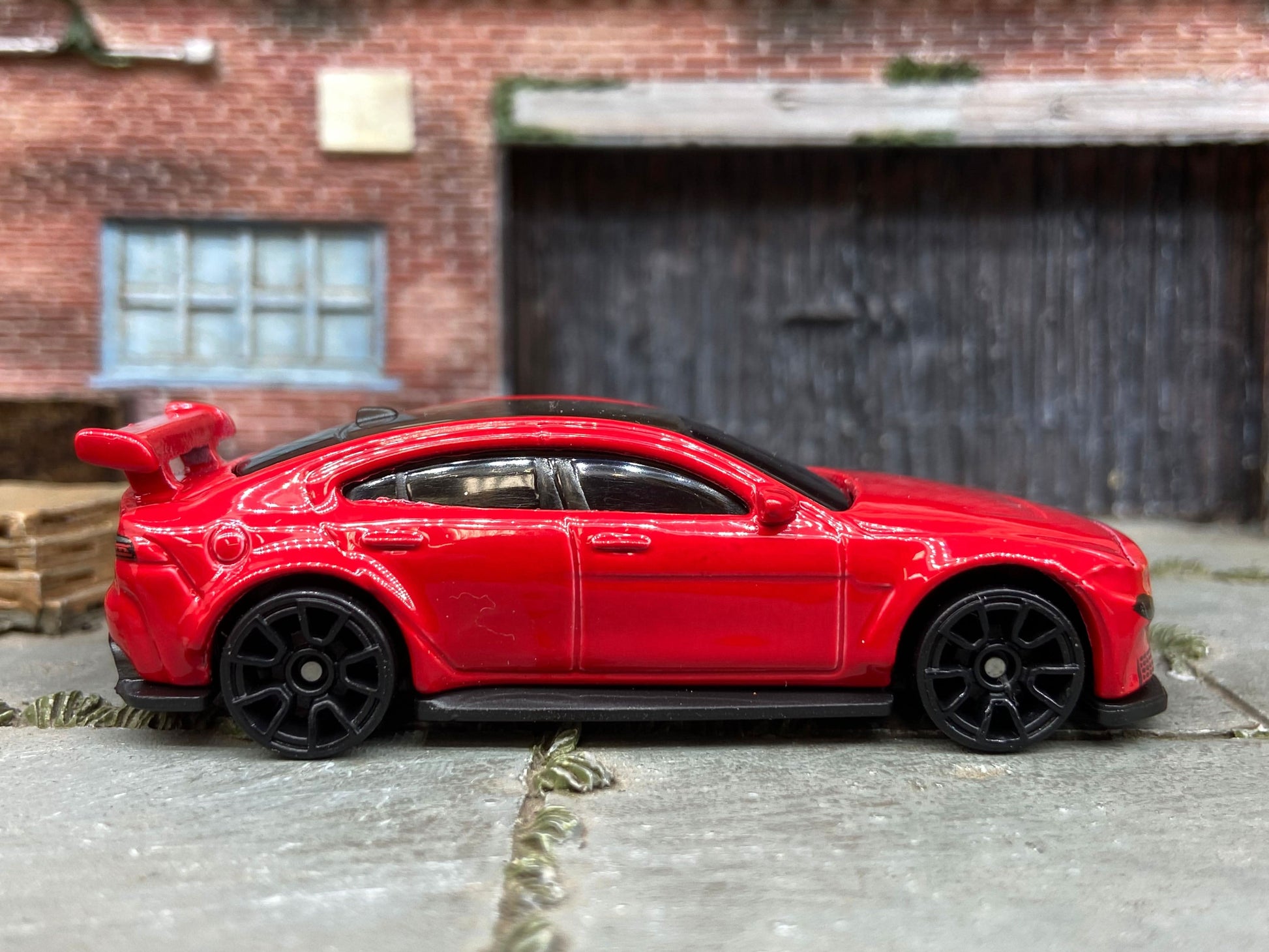 Loose Hot Wheels - Jaguare XE SV Project 8 - Red
