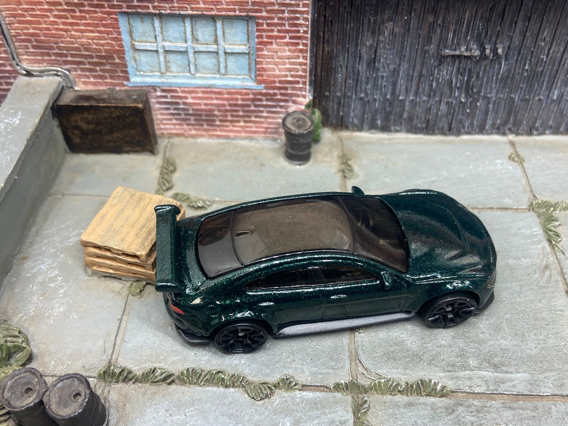 Loose Hot Wheels: Jaguare XE SV Project 8 - Green