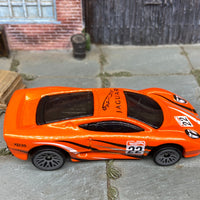 Loose Hot Wheels Jaguare XJ220 Dressed in Orange