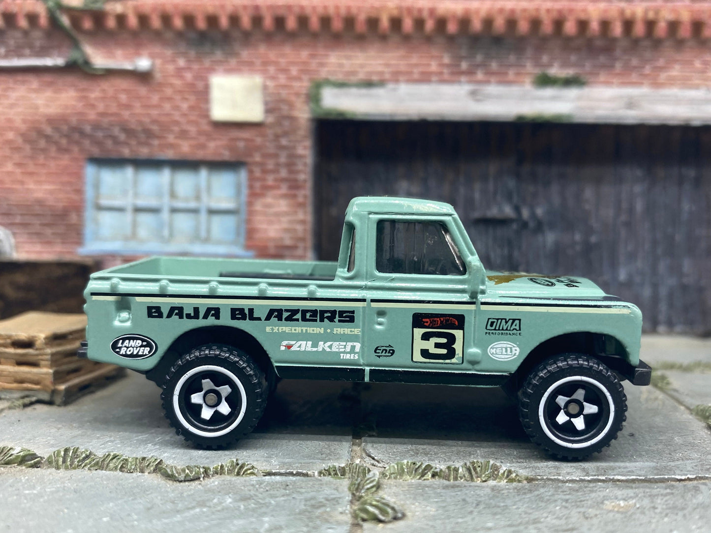 Loose Hot Wheels - Land Rover Series III - Green Off Road