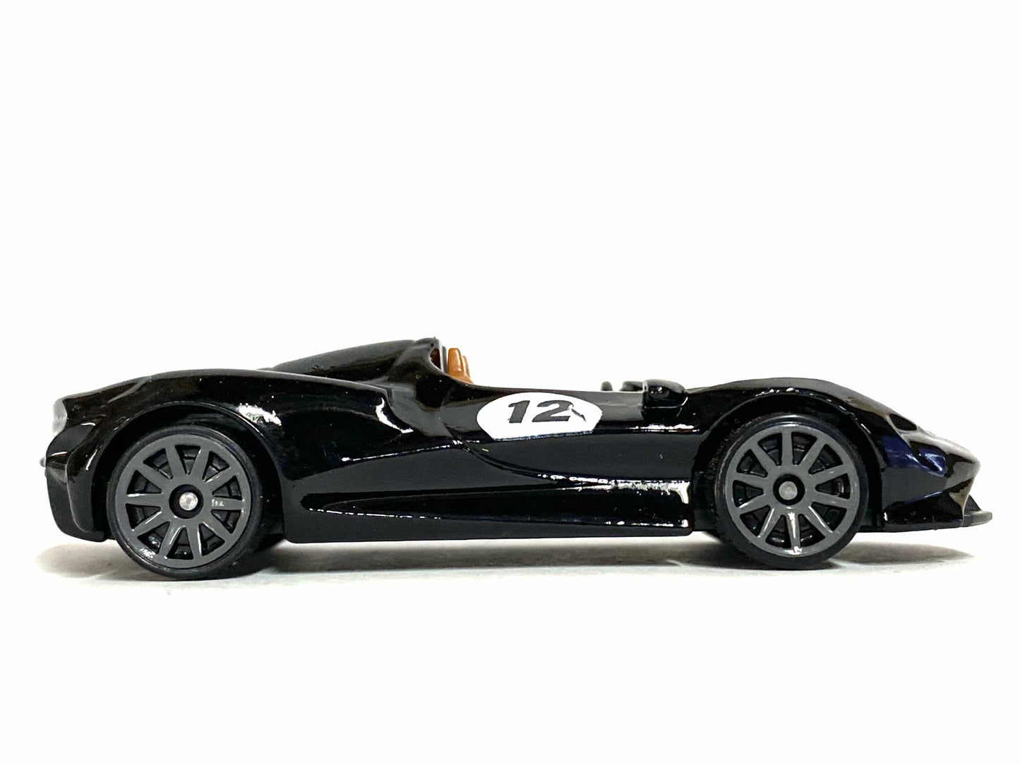 Loose Hot Wheels - McLaren Elva - Black and White 12