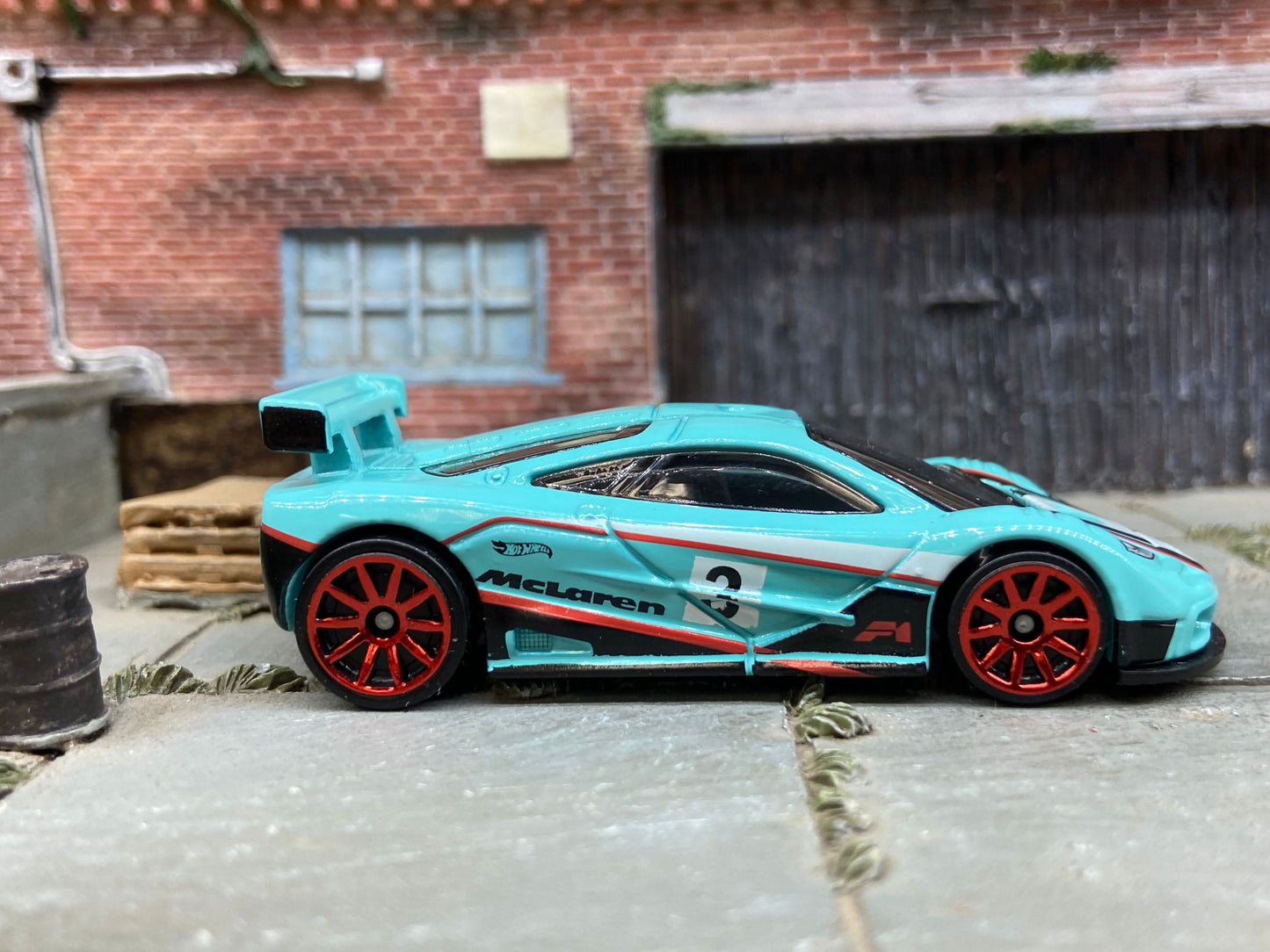 Loose Hot Wheels - McLaren F1 GTR - Light Blue #3 Race Livery