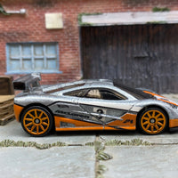 Loose Hot Wheels - McLaren F1 GTR - Silver, Black and Orange #3 Race Livery