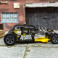 Loose Hot Wheels - Mod Rod Hot Rod - Black and Yellow Broken Promises