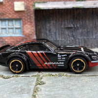 Loose Hot Wheels - Nissan Fairlady Z - Black and Red ADVAN