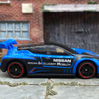 Loose Hot Wheels - Nissan Leaf Nismo RC02 - Blue, Black and Silver