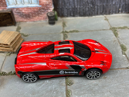 Loose Hot Wheels - Pagani Huayra - Brembo Red Race Livery