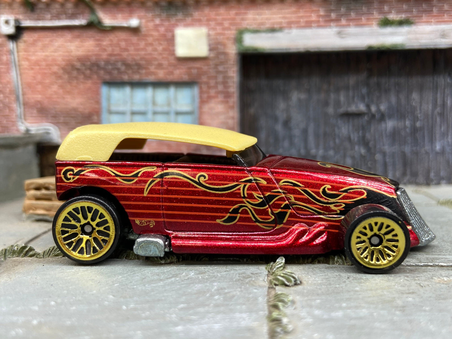 Loose Hot Wheels - Phaeton Hot Rod - Dark Red
