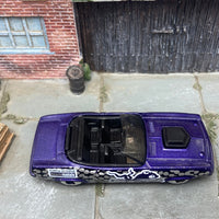 Loose Hot Wheels: Plymouth Barracuda Convertible King Kuda - Purple