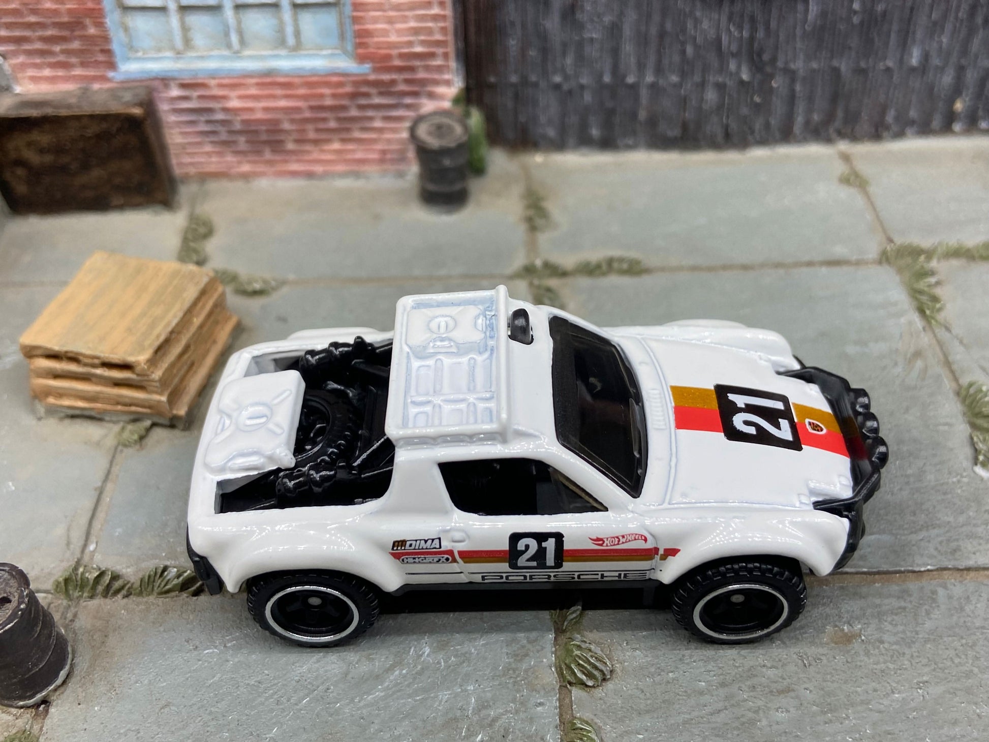 Loose Hot Wheels - Porsche 914 Safari - White