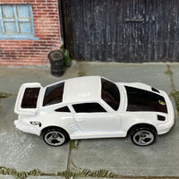 Loose Hot Wheels - Porsche 930 - White and Black