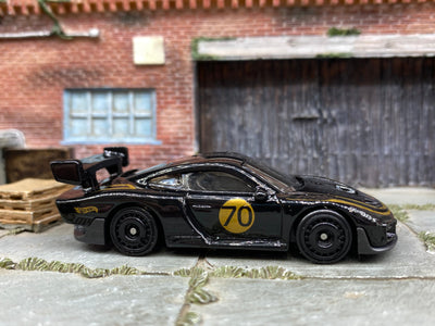 Loose Hot Wheels - Porsche 935 - Black and Gold 70