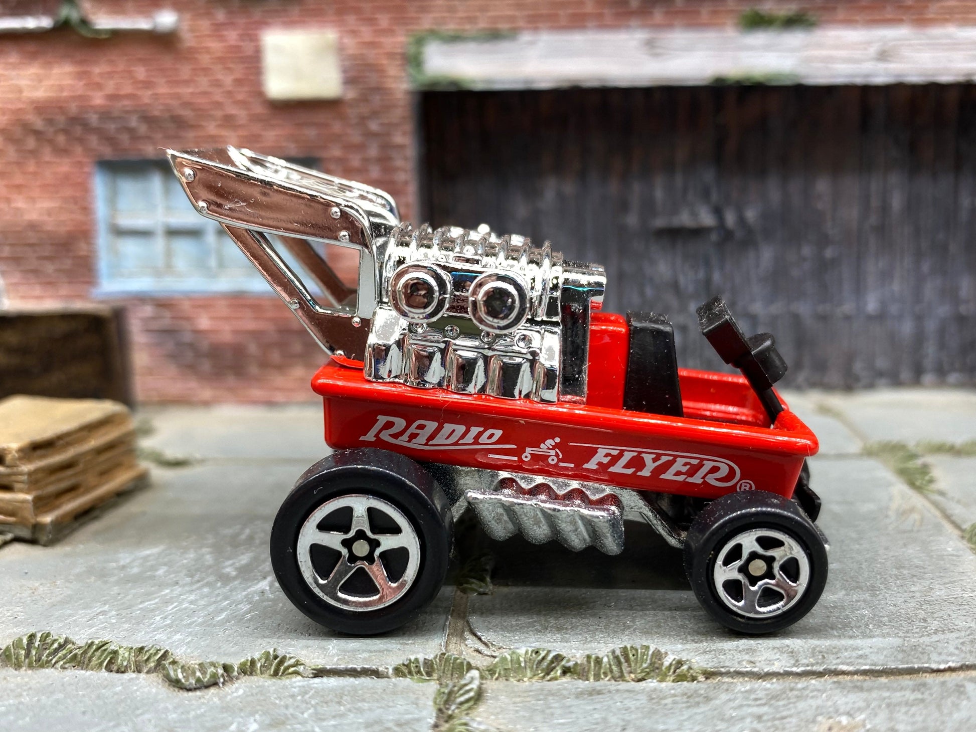 Loose Hot Wheels - Radio Flyer Wagon - Red