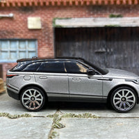 Loose Hot Wheels Range Rover Velar - Silver