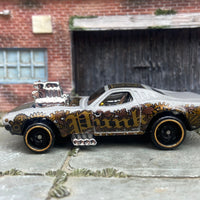 Loose Hot Wheels: Rodger Dodger - Gray, Black and Gold