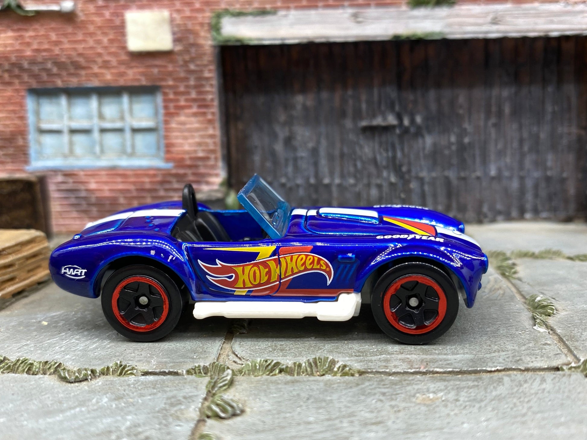Loose Hot Wheels - Shelby Cobra 427 S/C - Blue Hot Wheels
