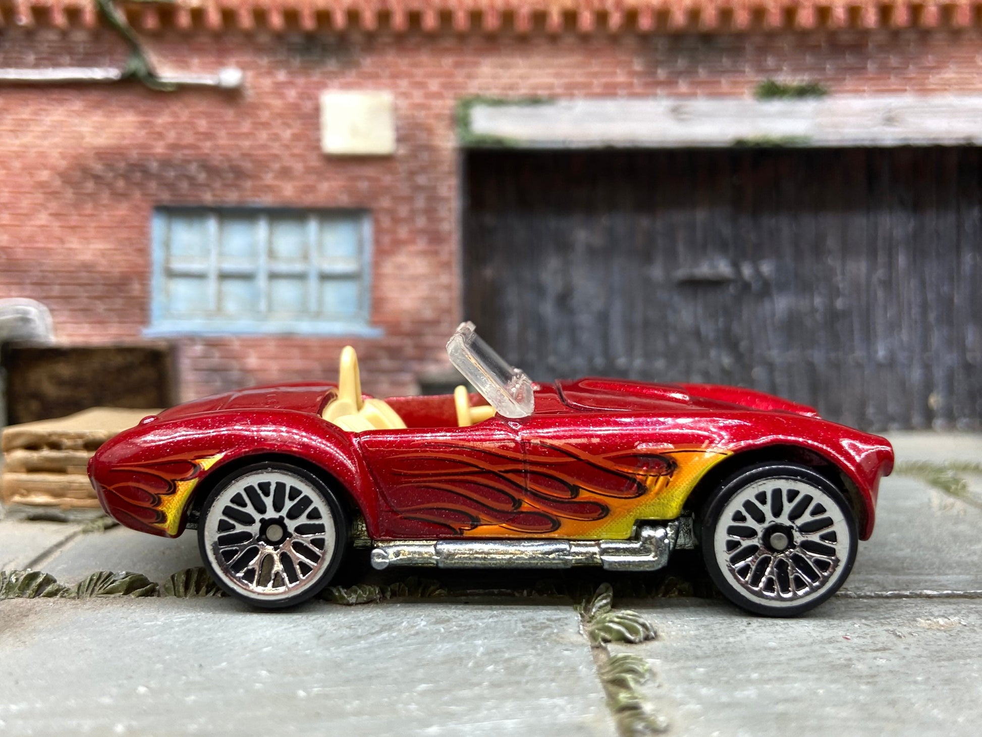 Loose Hot Wheels Shelby Cobra 427 S/C Dressed in Dark Red With Flames