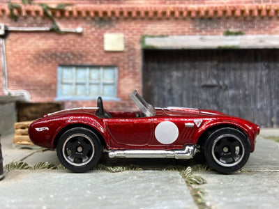 Loose Hot Wheels Shelby Cobra 427 S/C Dressed in Red and White