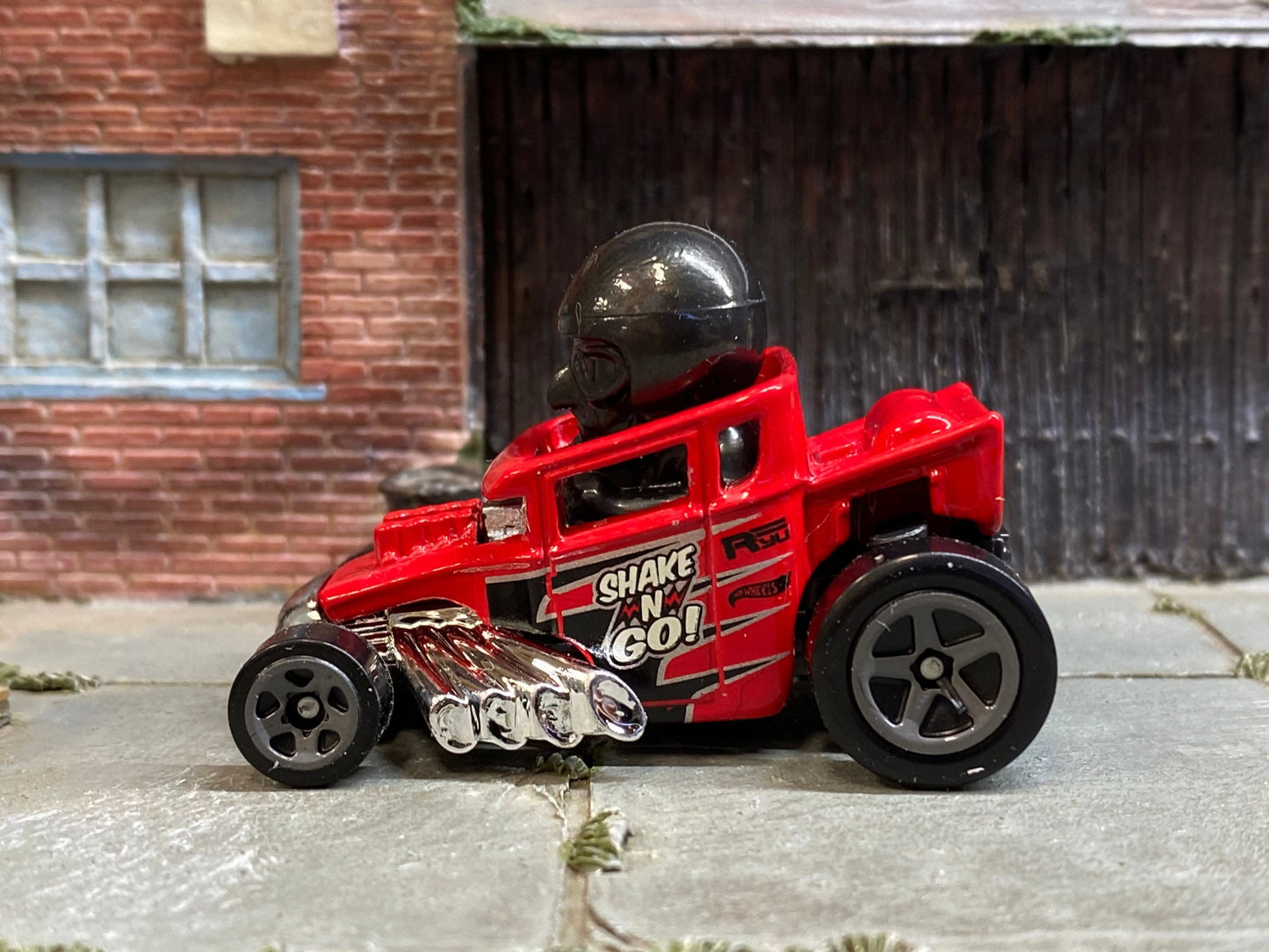 Loose Hot Wheels - Skull Shaker Toon'd - Red