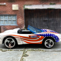 Loose Hot Wheels - Sting Ray III - White with Stars and Stripes