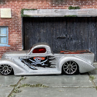 Loose Hot Wheels - Super Smooth Hot Rod Truck - Silver Skull and Cross Bones Pirate