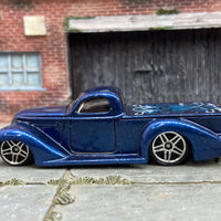 Loose Hot Wheels: Super Smooth Lowrider Truck - Blue