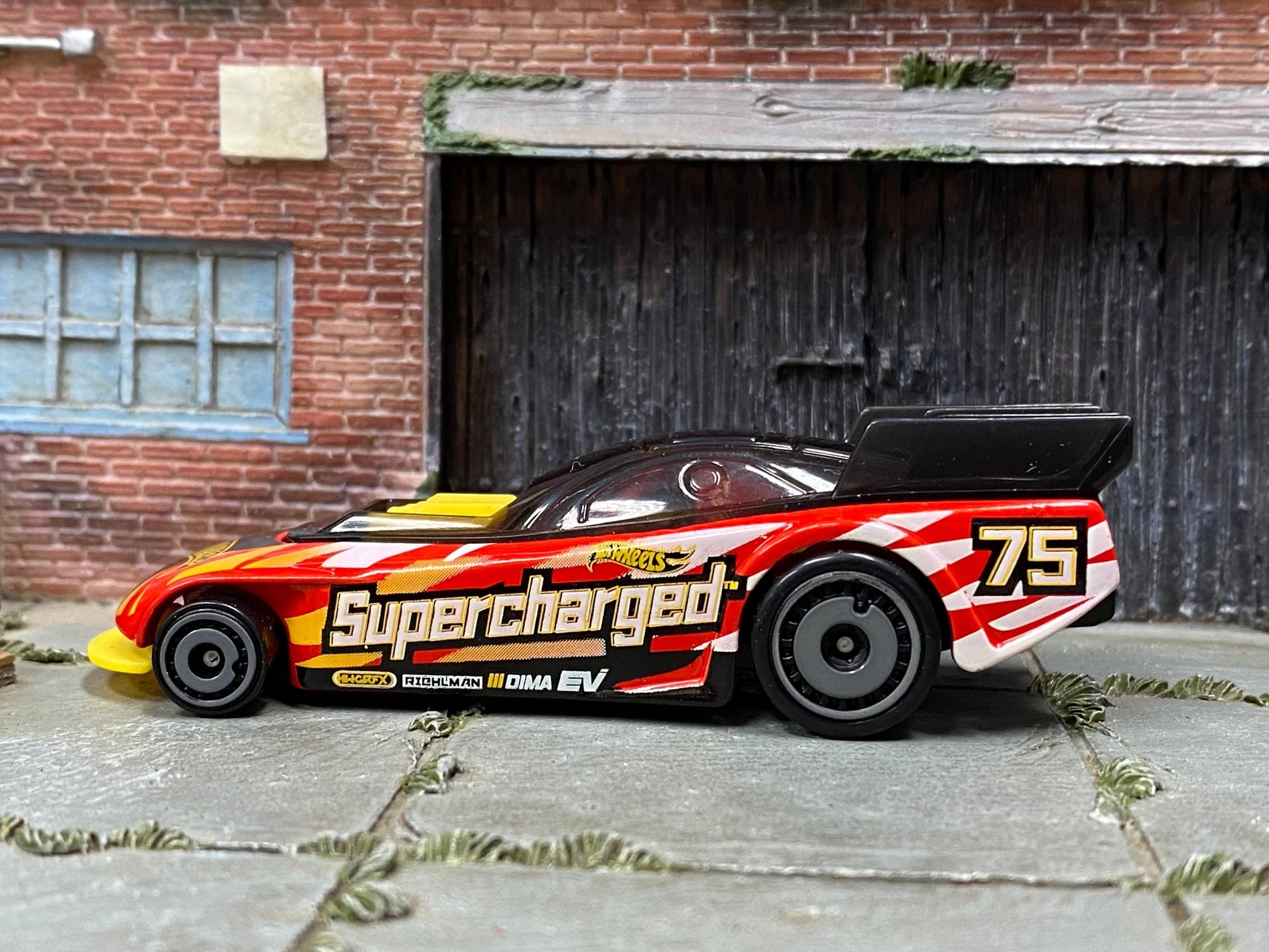 Loose Hot Wheels - Supercharged Funny Car Dragster - Red and Yellow 75