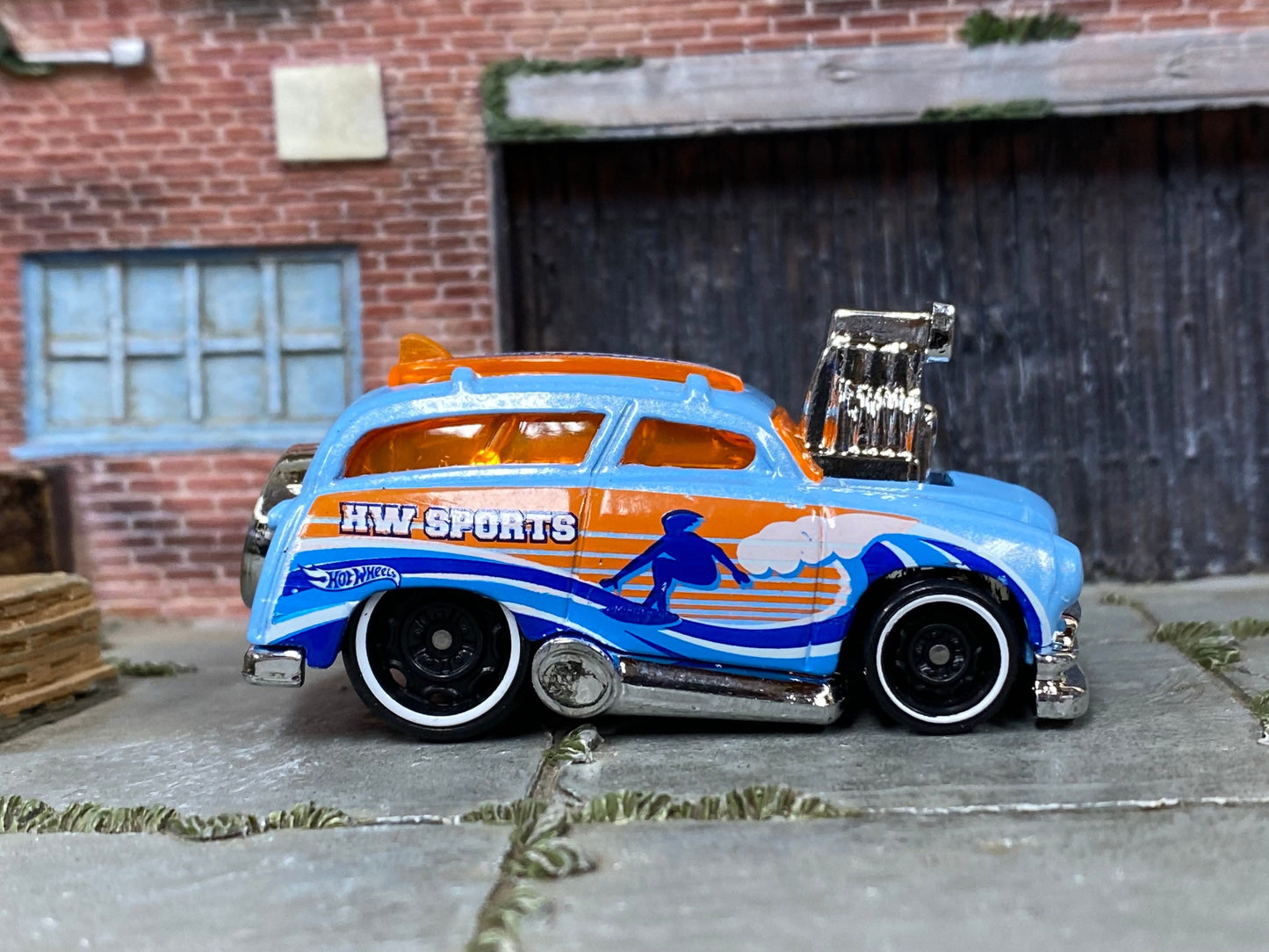 Loose Hot Wheels - Surf'n Turf Surf Wagon - Blue and Orange