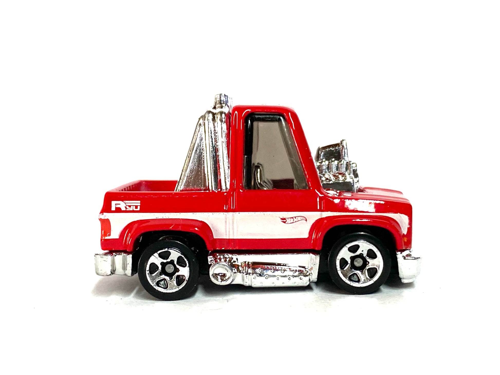 Loose Hot Wheels - Toon'd 1983 Chevy Silverado - Red and White