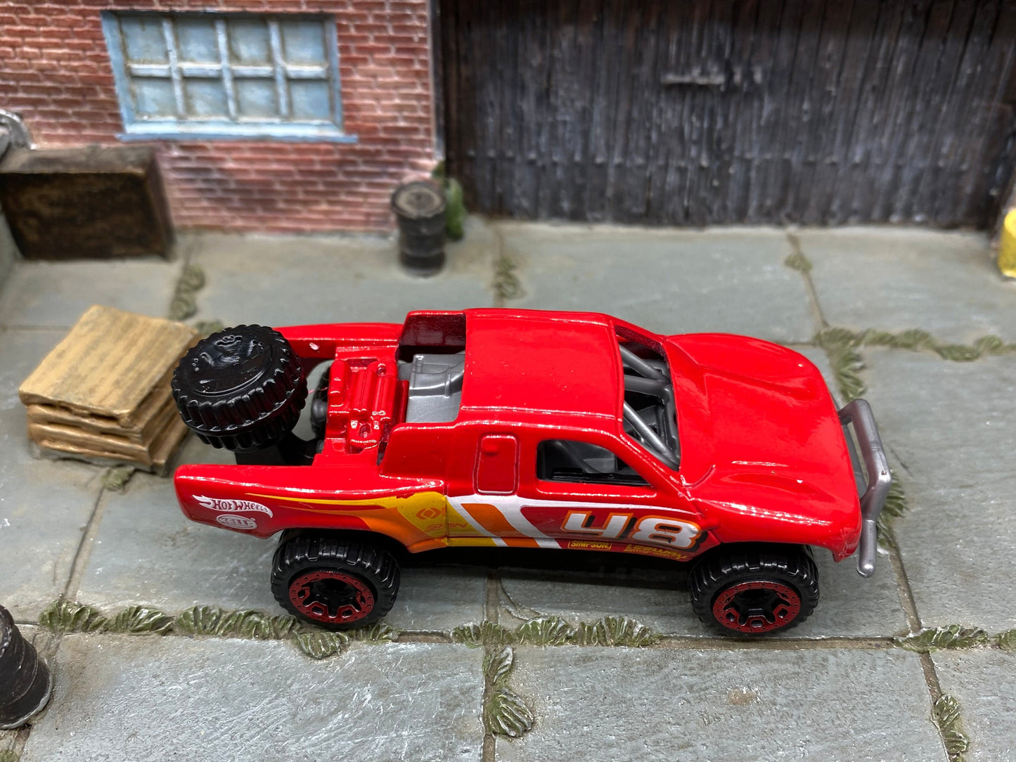 Loose Hot Wheels - Toyota Tacoma Off Road 4x4 Baja - 48 Red