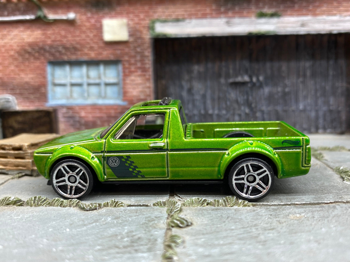 Loose Hot Wheels - VW Volkswagen Caddy Pick Up - Green