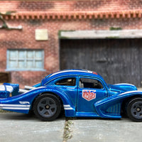 Loose Hot Wheels: VW Volkswagen Kafer Racer Race Car Dressed in Urban Outlaw Blue Livery