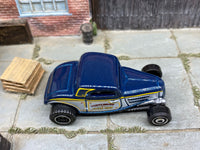 Matchbox 1933 Ford Coupe Blue, White and Yellow Matchbox Speed Shop loose diecast - side profile detail shot