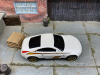 Matchbox 2003 Nissan 350Z White and Gold loose diecast - side profile detail shot