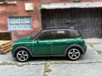 Matchbox 2011 Mini Copper Countryman Green loose diecast - side profile detail shot