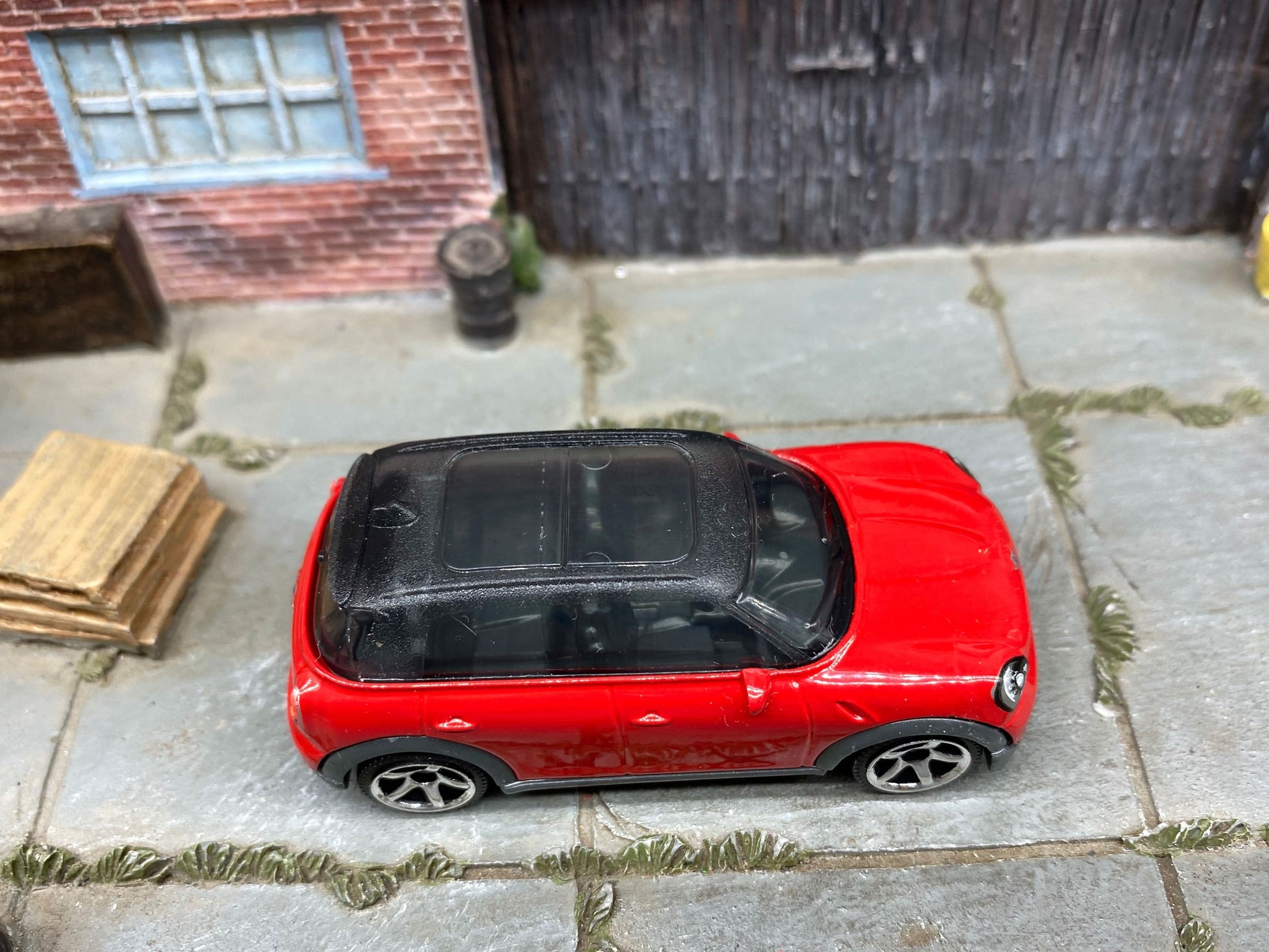 Matchbox 2020 Mini Countryman Diecast Car – Red, 1:64 Scale, MBX City Series 11/100