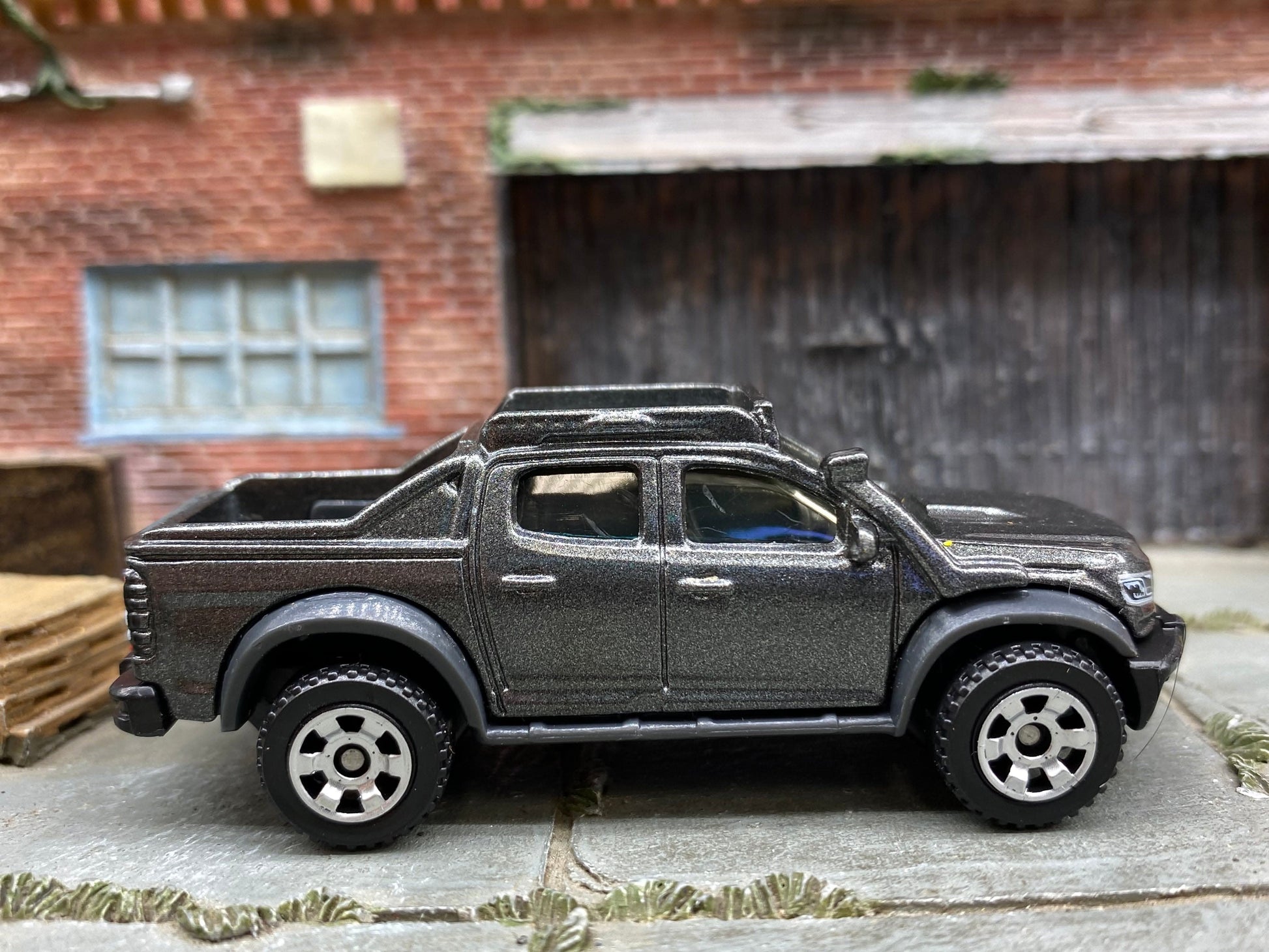 Loose Matchbox - 2016 Chevy Colorado 4X4 - Gray