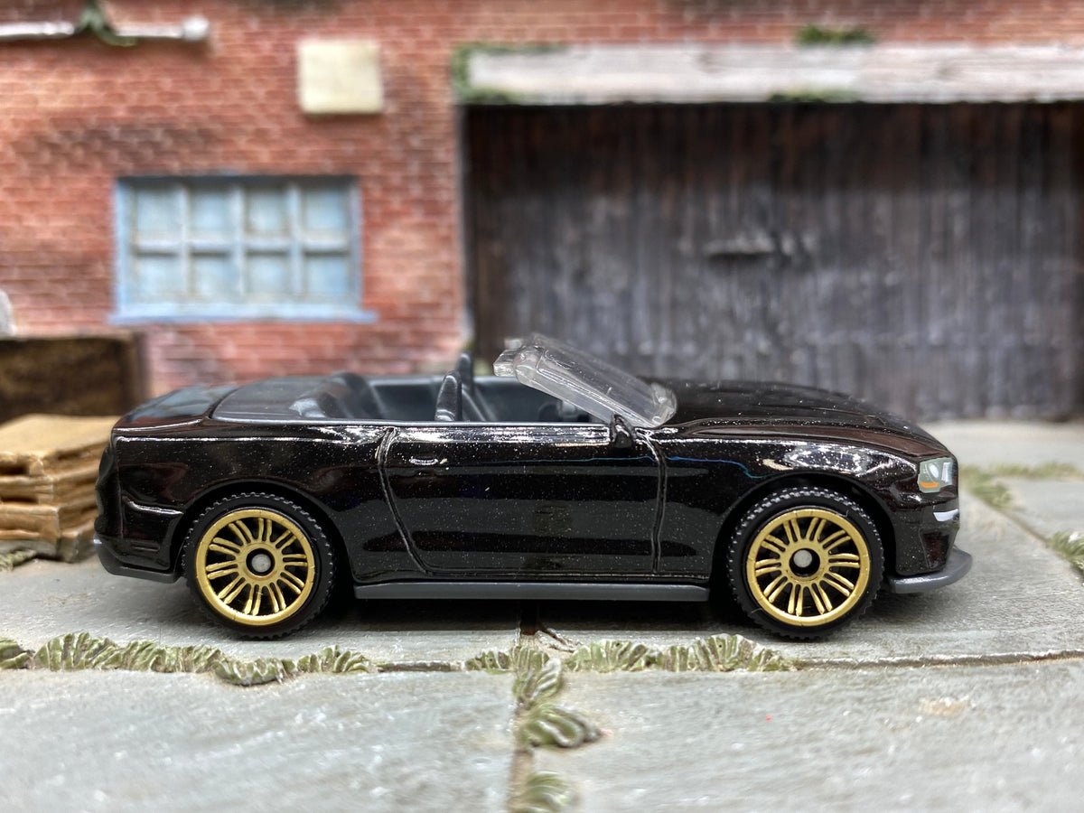 Matchbox 2018 Ford Mustang Convertible in Black, loose diecast car