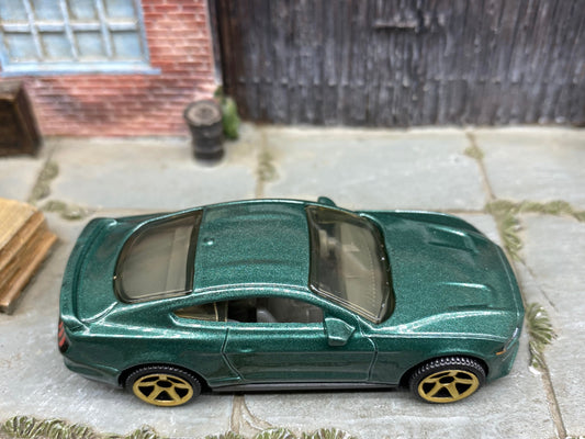 Loose Matchbox - 2019 Ford Mustang Coupe - Green