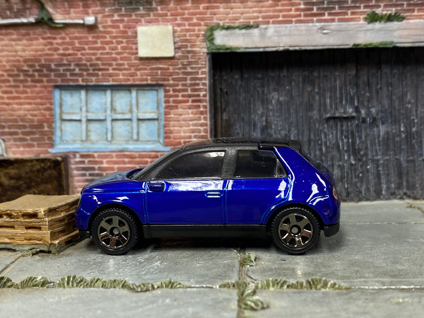 Matchbox 2020 Honda E in Dark Blue, loose diecast car