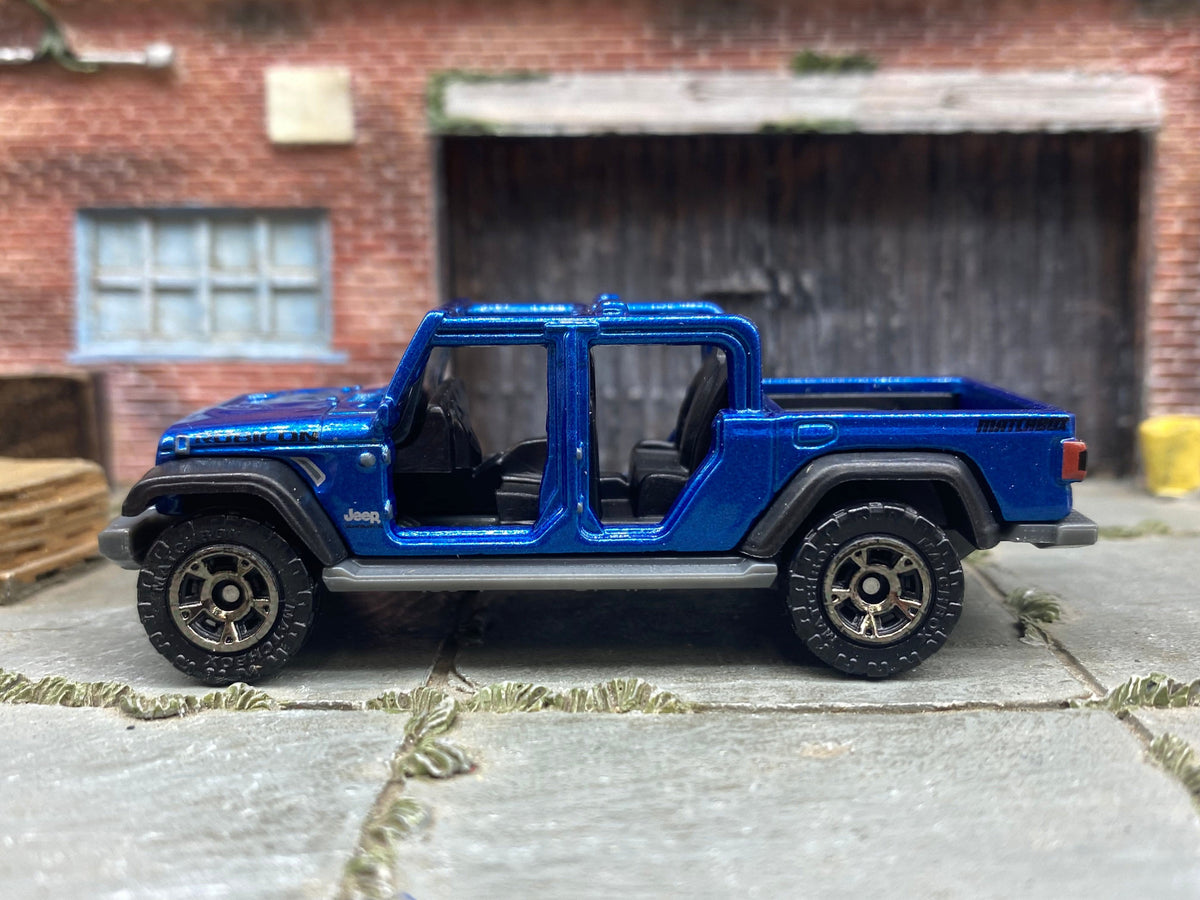 Matchbox 2020 Jeep Gladiator Truck in Blue, loose diecast car