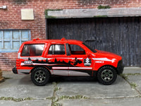 Matchbox Ford Expedition Red - rear angle view showing tampo details