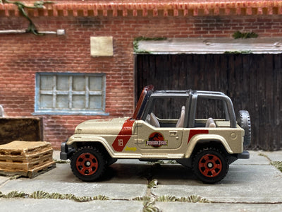 Loose Matchbox - Jeep Wrangler Jurassic Park Tour Jeep - Gold and Red